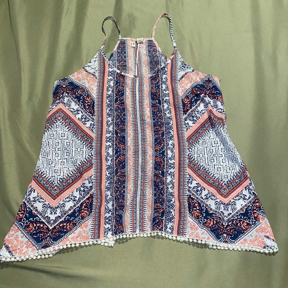 Tri colored tank top. Size large.